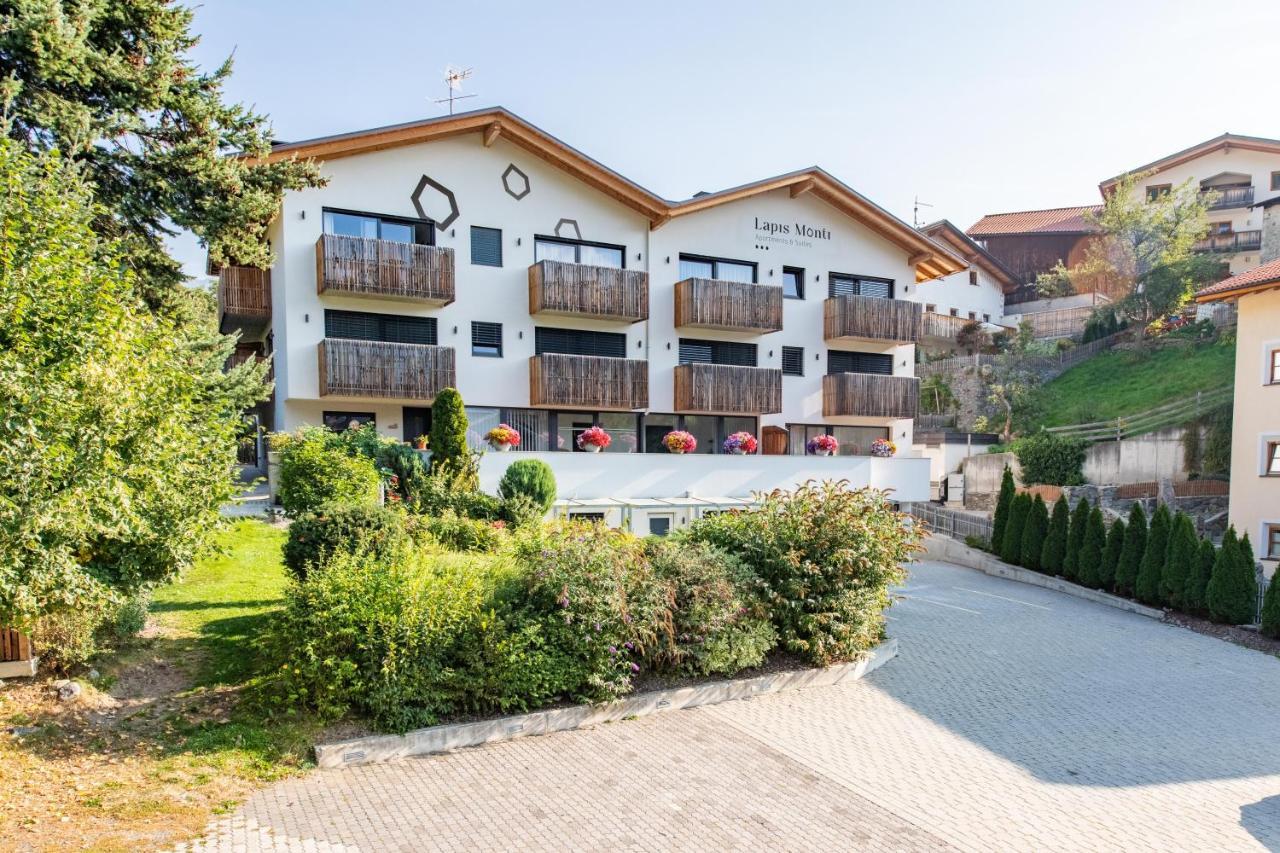 Lapis Monti - Apartments&Suites Burgusio Extérieur photo